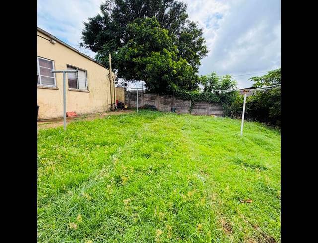 4 BEDROOM HOUSE FOR SALE IN SEA VIEW